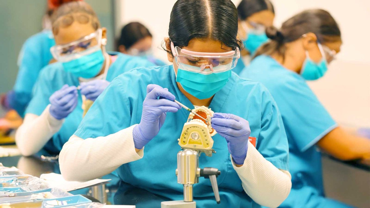 Exploring the Different Types of Dental Assistants: Which Path is Right for You?